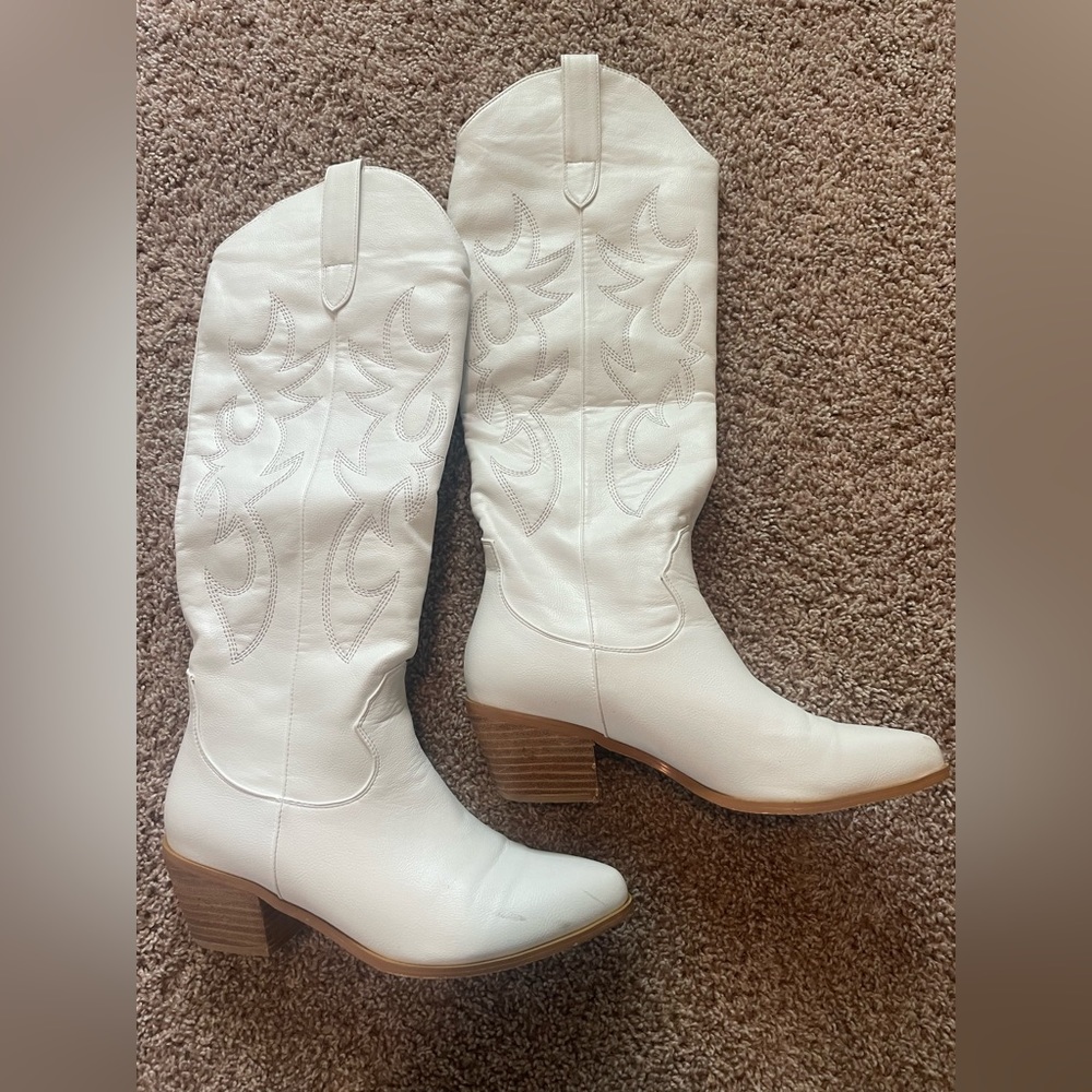 Ouepiano Women’s Embroidered Western / Cowboy Boots, Sz 8